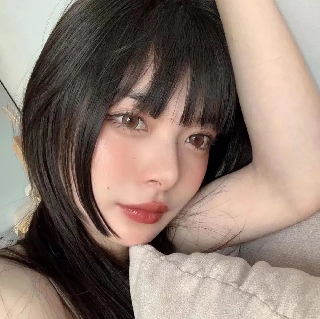 我想变成鸟,所以跳起来
